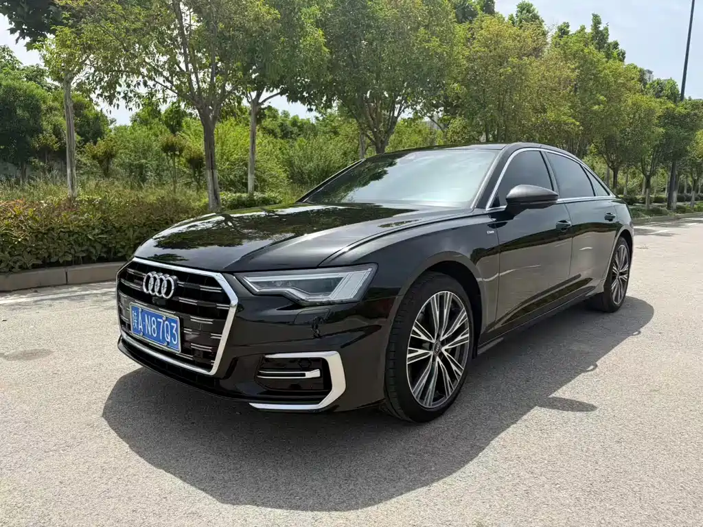 Audi A6L 2024 — фото 1