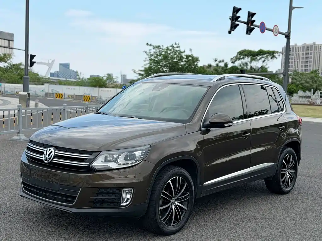 Volkswagen Tiguan 2015 — фото 2