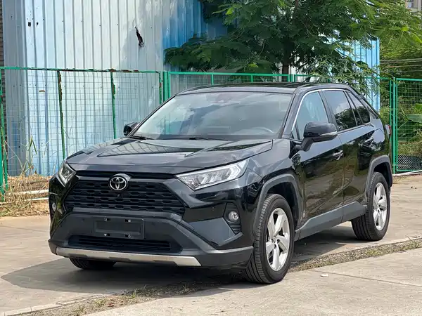 Toyota RAV4 2021