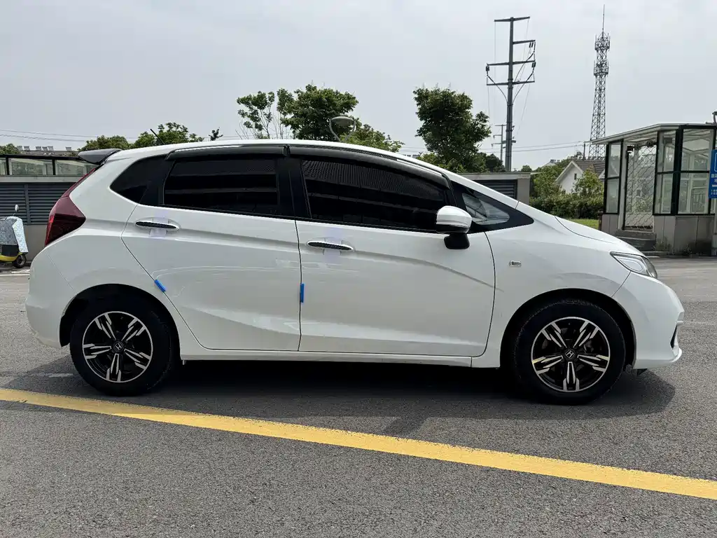Honda Fit 2018 — фото 27