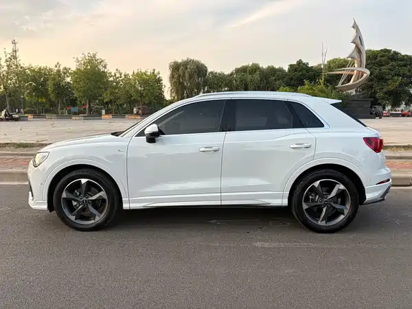 Audi Q3 2022