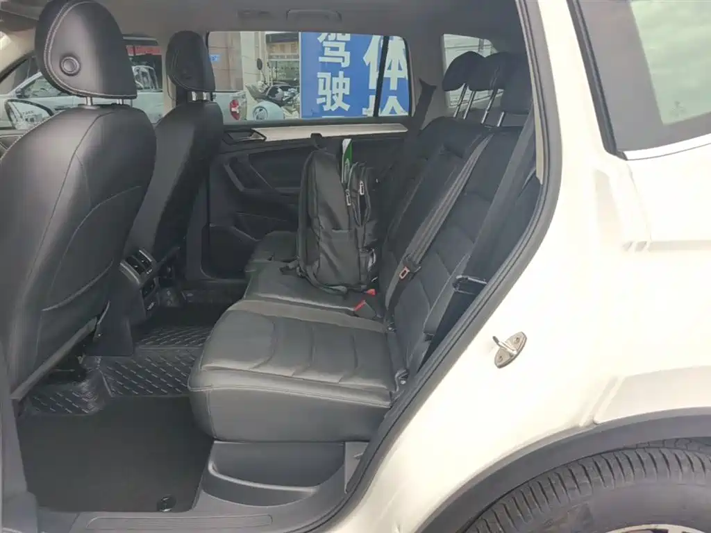 Volkswagen Tiguan L 2018 — фото 17