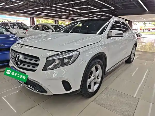 Mercedes-Benz GLA 2019