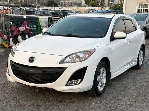 Mazda 3 Xingcheng 2013