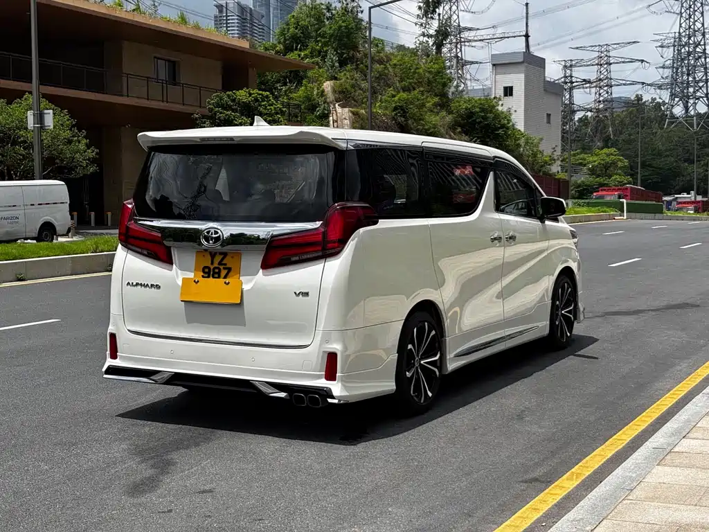 Toyota Alphard 2019 — фото 7