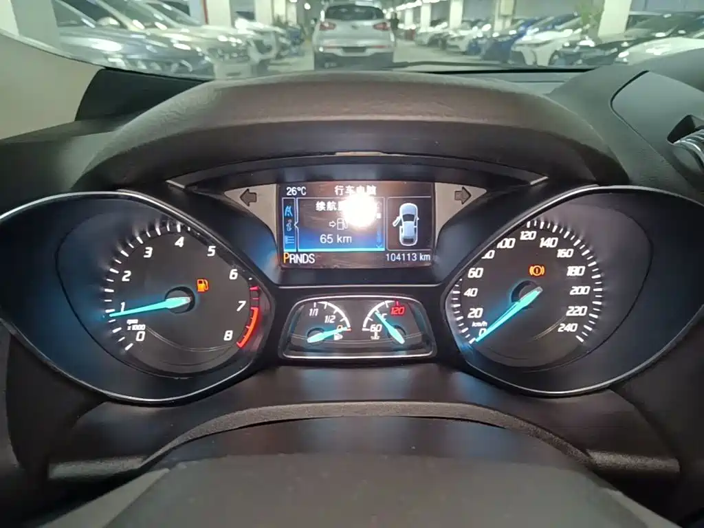 Ford Kuga 2014 — фото 12