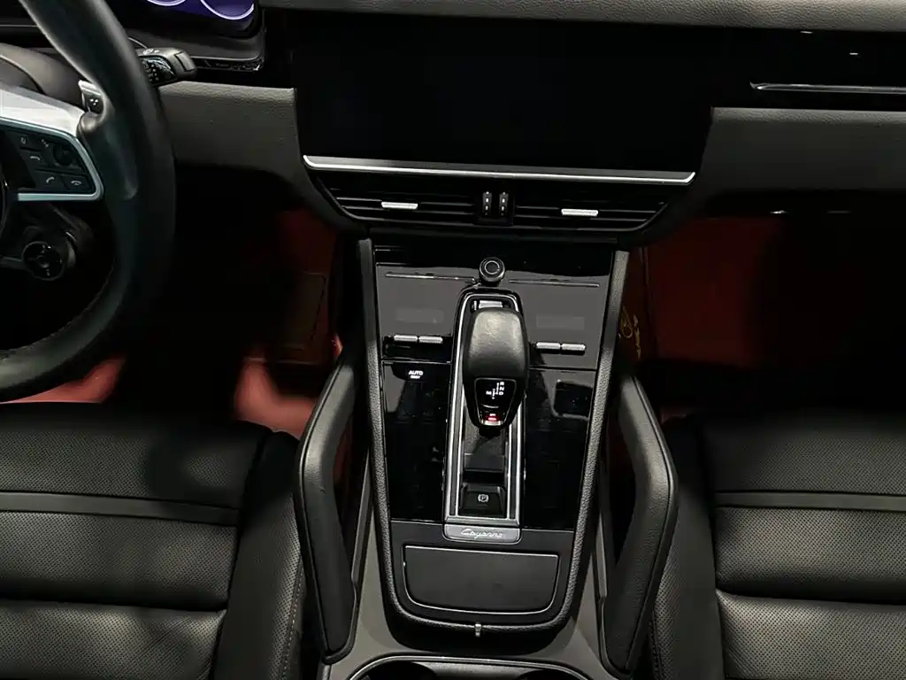 Porsche Cayenne New Energy 2021 — фото 10