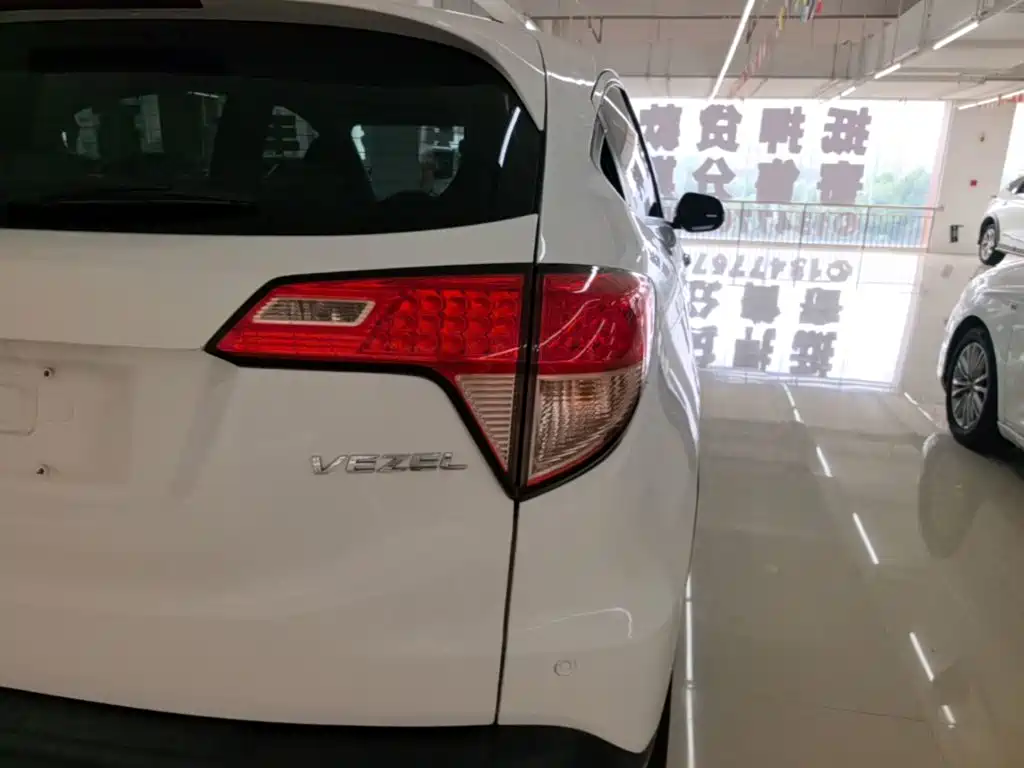Honda Vezel 2016 — фото 8
