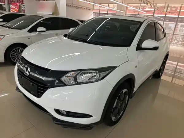 Honda Vezel 2016