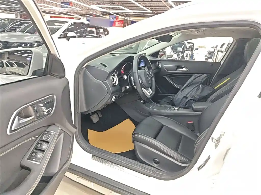 Mercedes-Benz GLA 2019 — фото 16