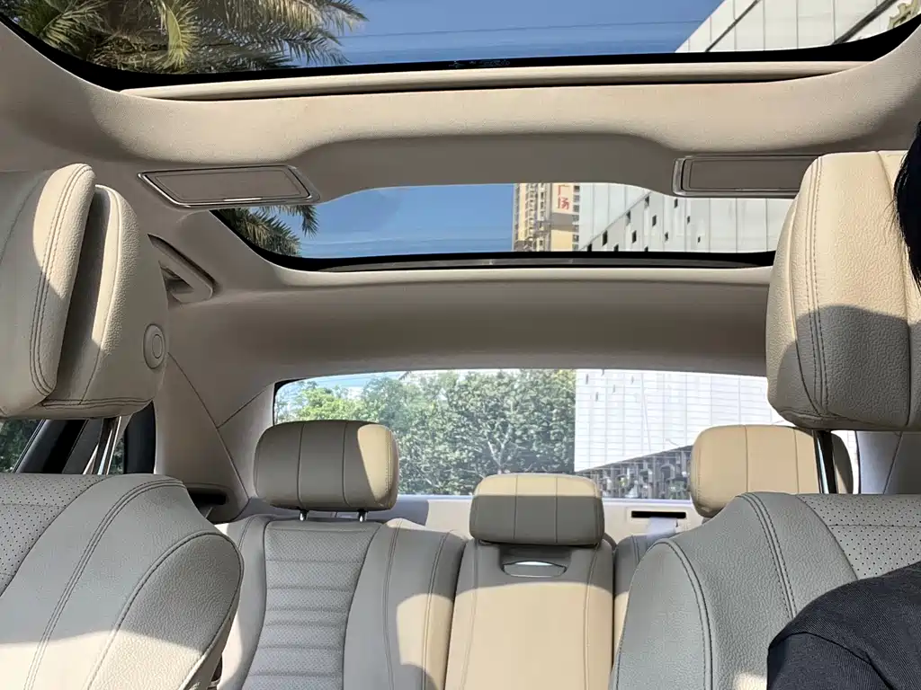 Mercedes-Benz E-Class 2022 — фото 5