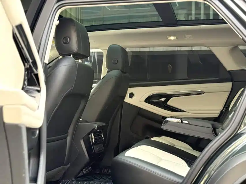Land Rover Evoque 2022 — фото 7