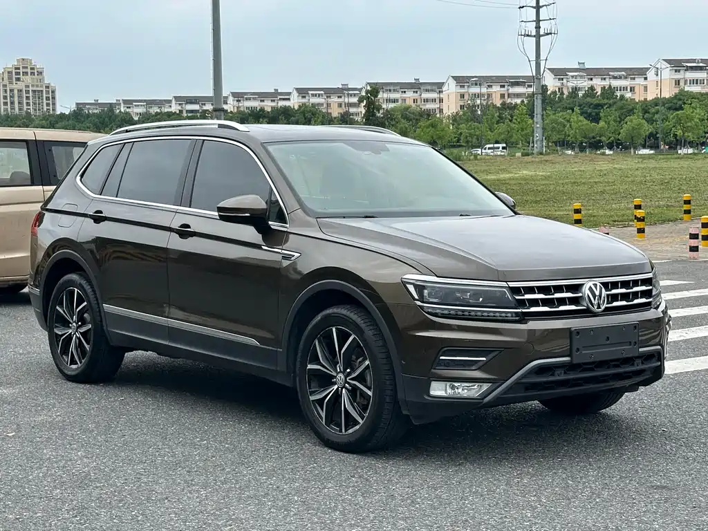 Volkswagen Tiguan L 2018 — фото 3