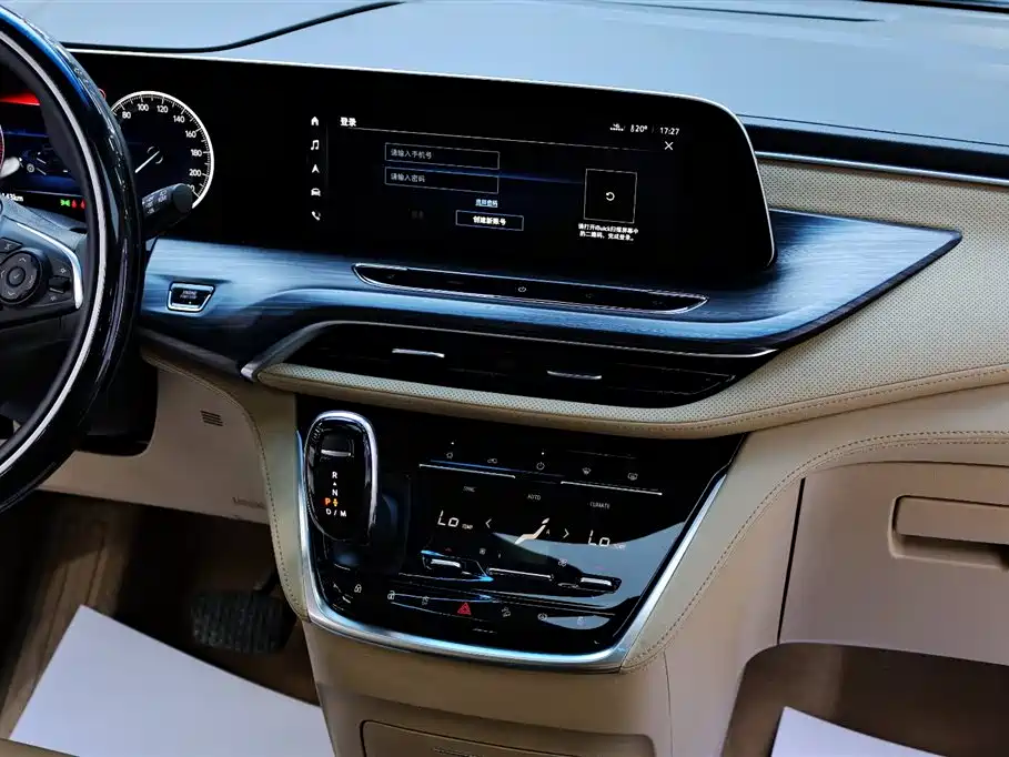 Buick GL8 2020 — фото 20