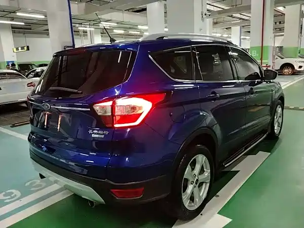 Ford Kuga 2016