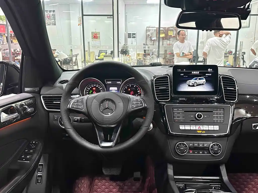 Mercedes-Benz GLS 2019 — фото 19
