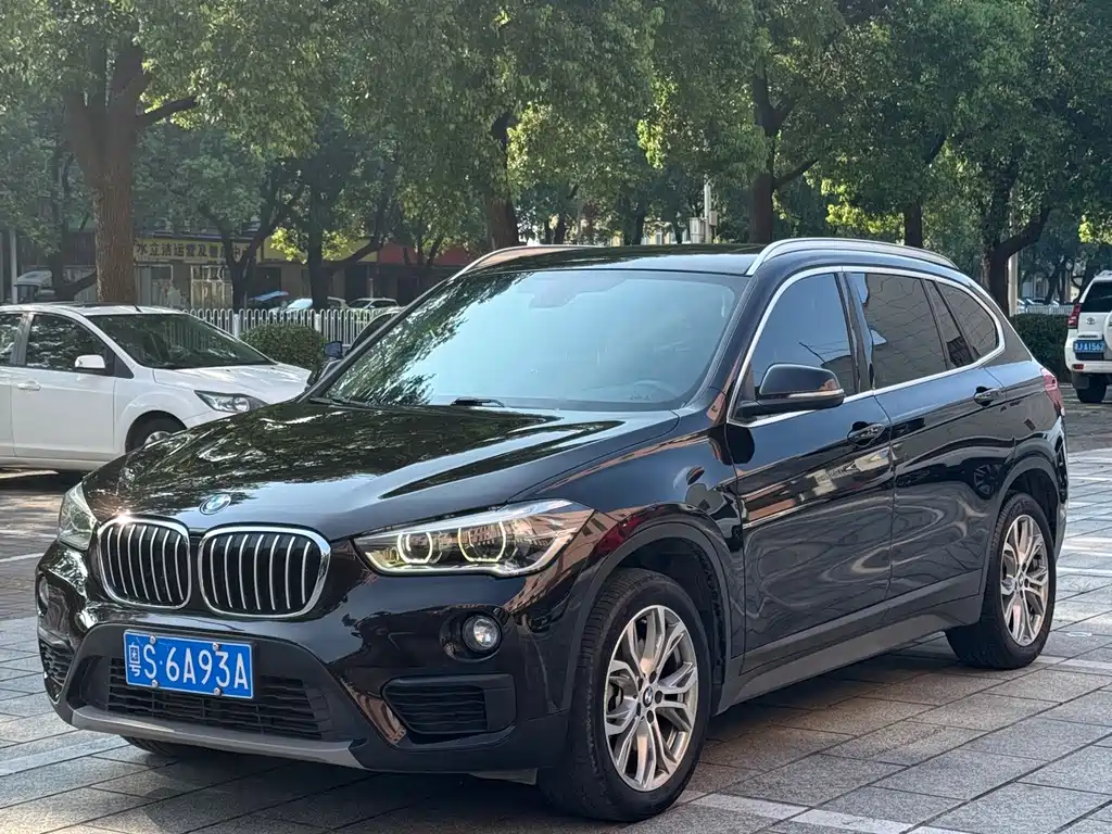 BMW X1 2019 — фото 1