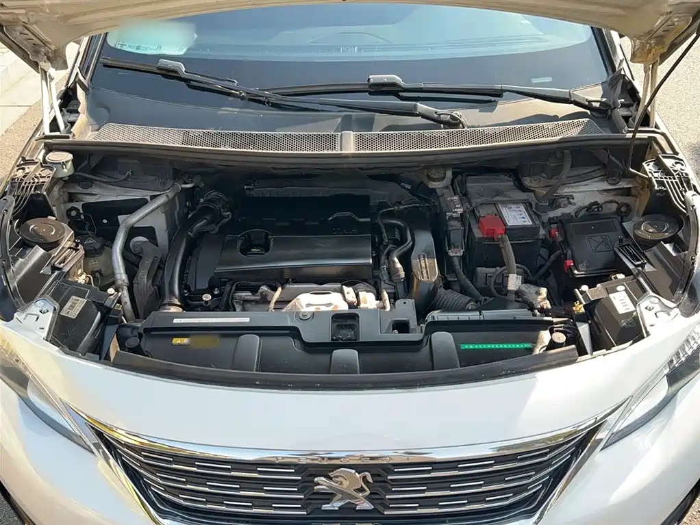 Peugeot 5008 2019 — фото 11