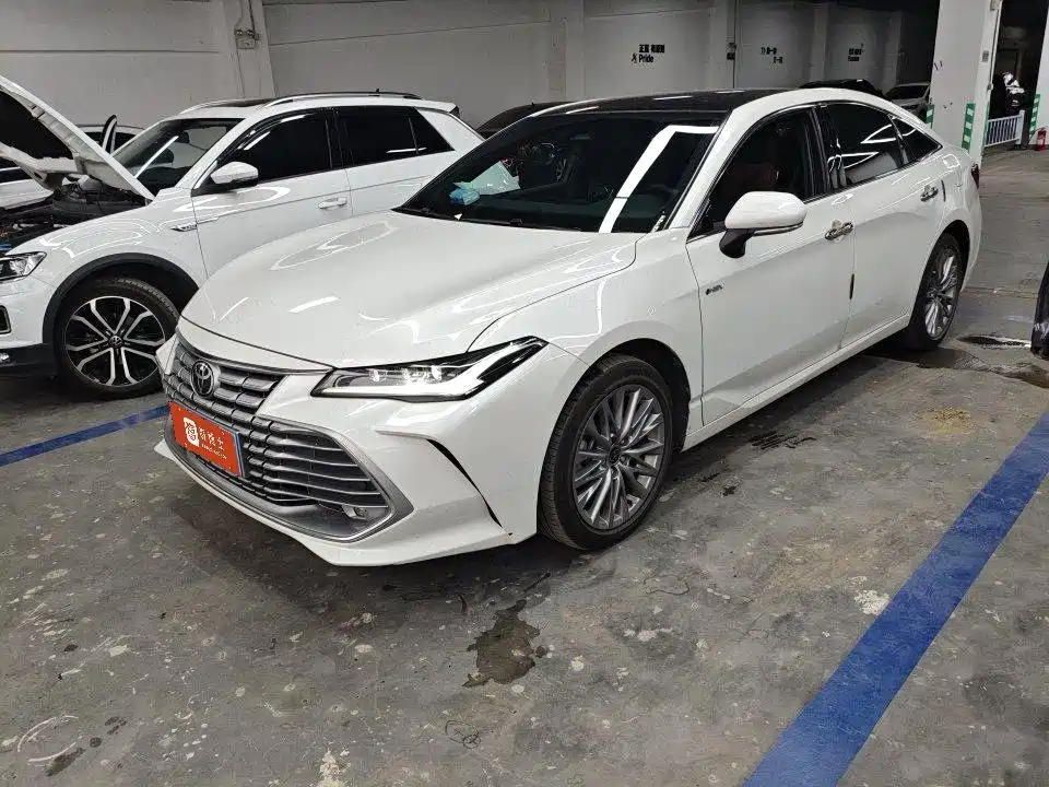 Toyota Avalon 2025 — фото 1