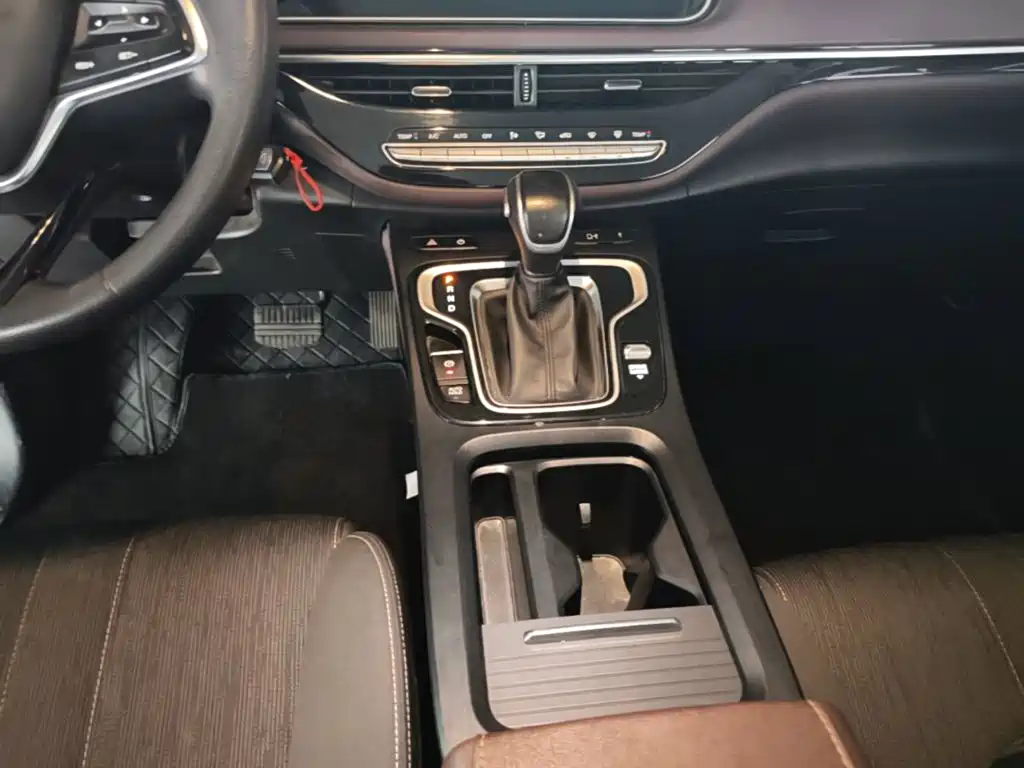 GAC Trumpchi M6 2022 — фото 14
