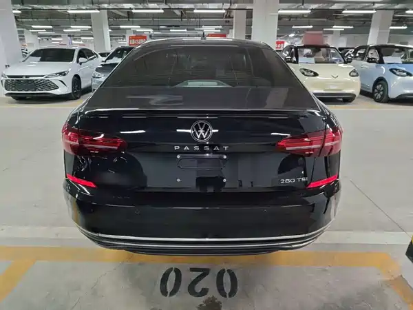 Volkswagen Passat 2021