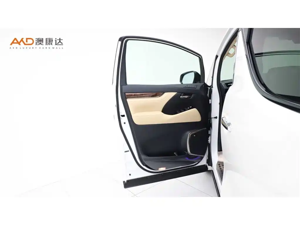 Toyota Alphard 2021 — фото 11