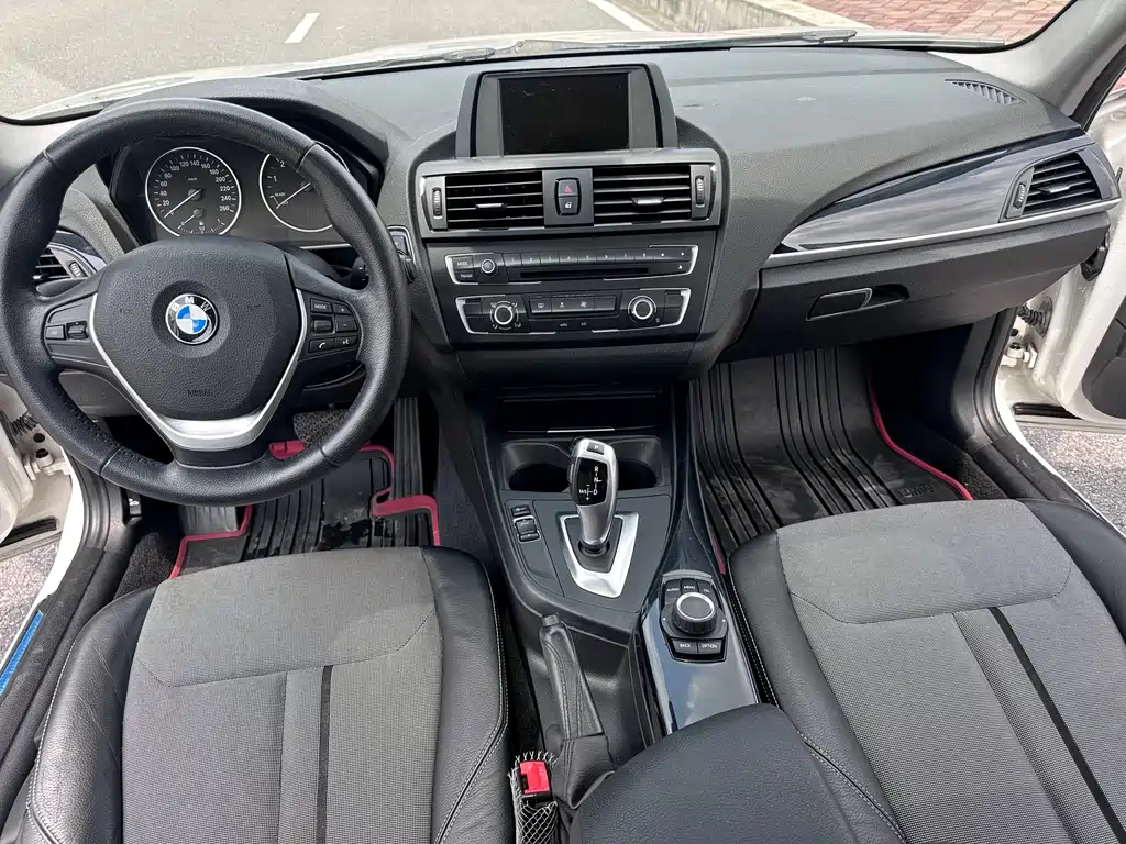 BMW 1 Series 2013 — фото 10