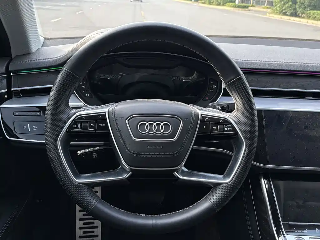 Audi A8 2024 — фото 11