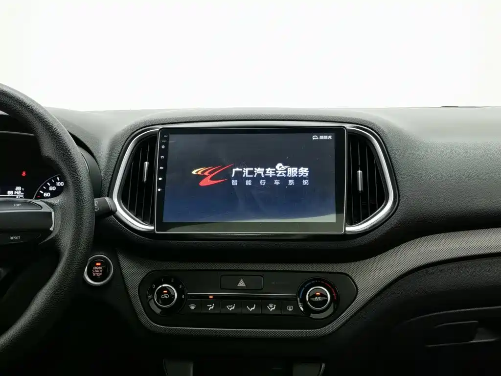 Kia KX3 2017 — фото 12
