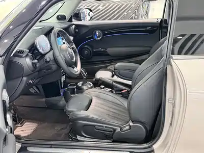 MINI MINI 2022