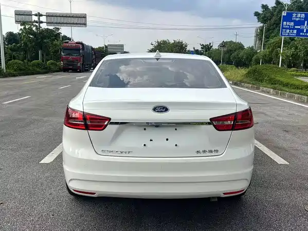 Ford Escort 2018