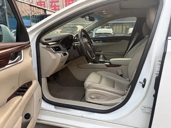 Cadillac XTS 2014