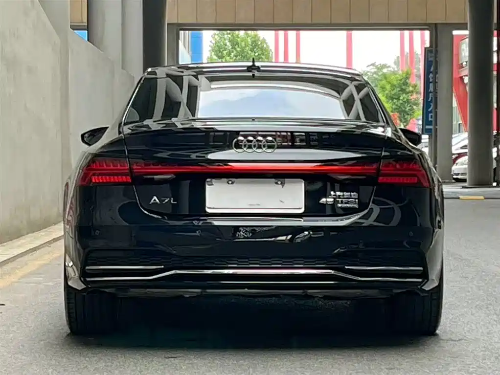 Audi A7L 2025 — фото 4
