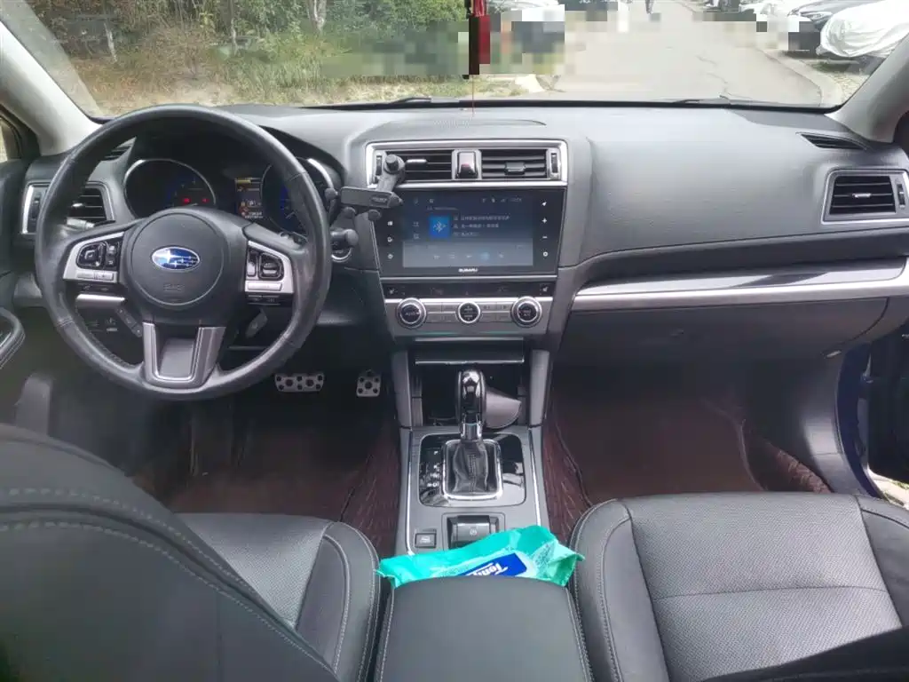 Subaru Outback 2018 — фото 13