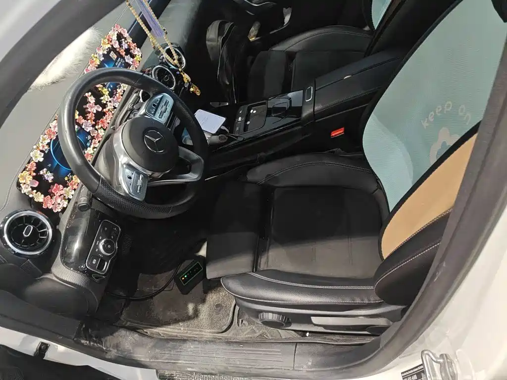 Mercedes-Benz A-Class 2020 — фото 11
