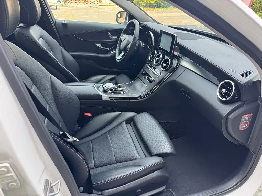 Mercedes-Benz C-Class 2016 — фото 13