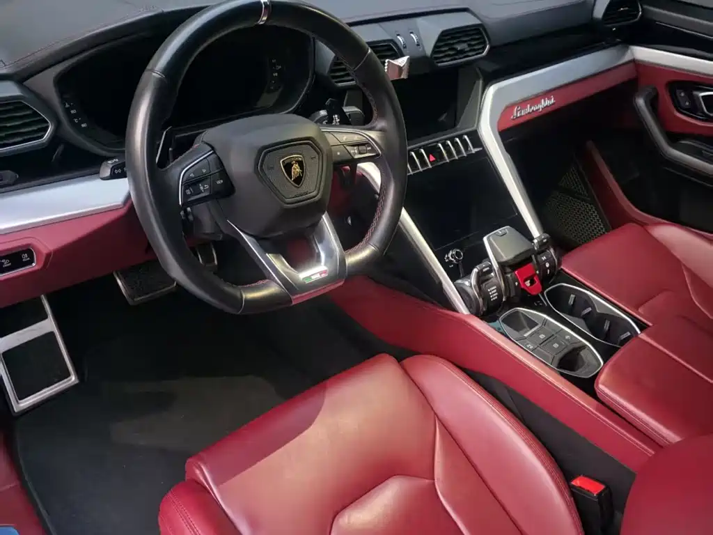 Lamborghini Urus 2019 — фото 3
