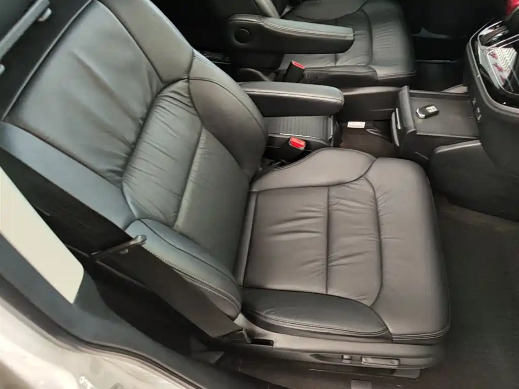 Honda Odyssey 2018 — фото 25