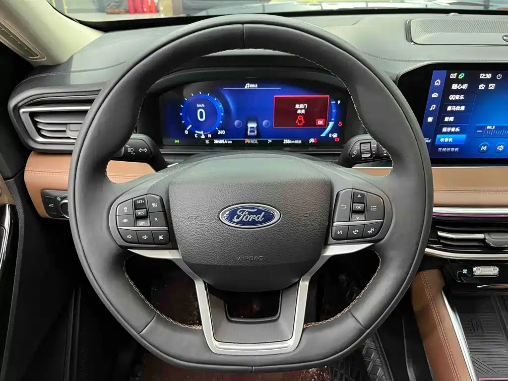 Ford Explorer 2023 — фото 3