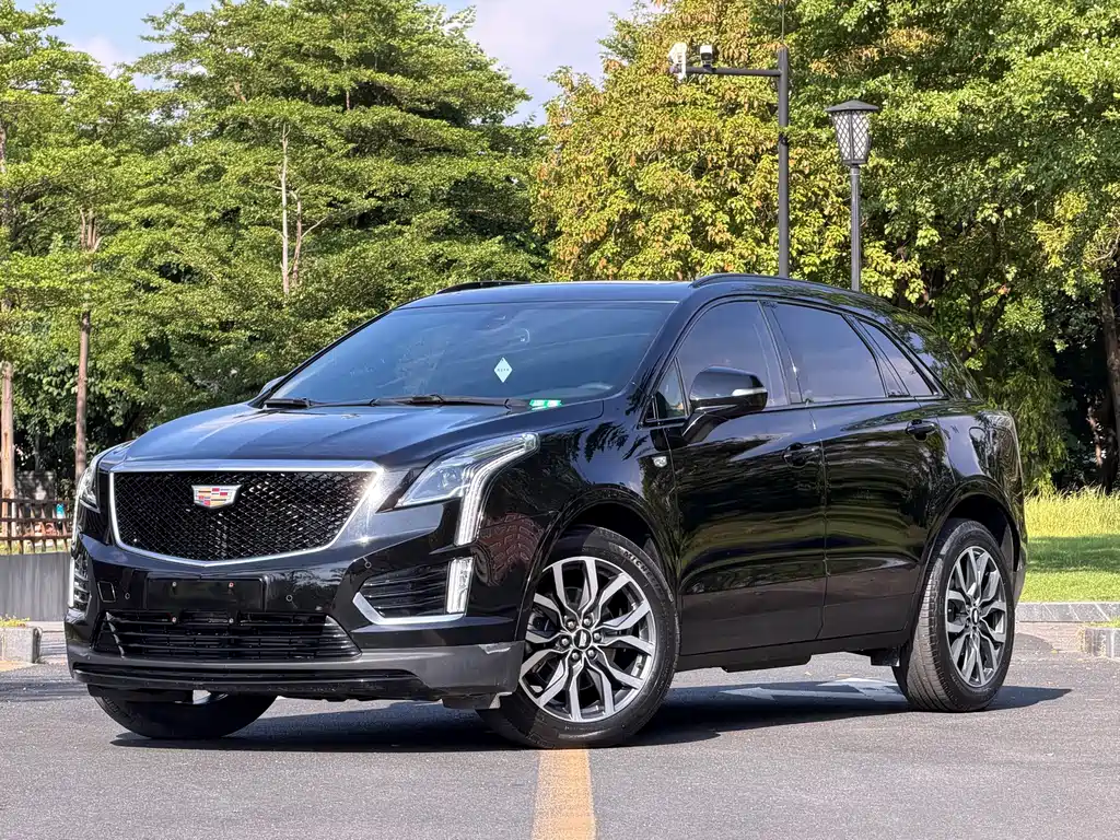 Cadillac XT5 2022 — фото 1