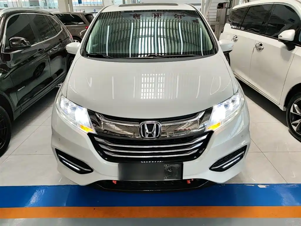 Honda Odyssey 2018 — фото 3
