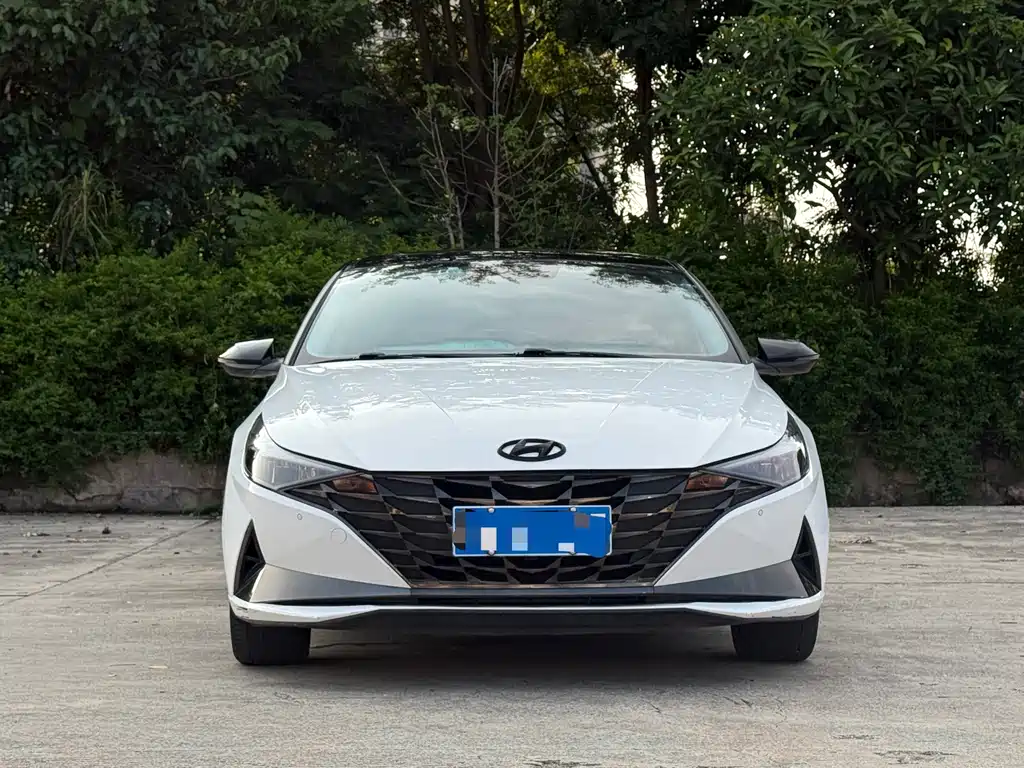 Hyundai Elantra 2021
