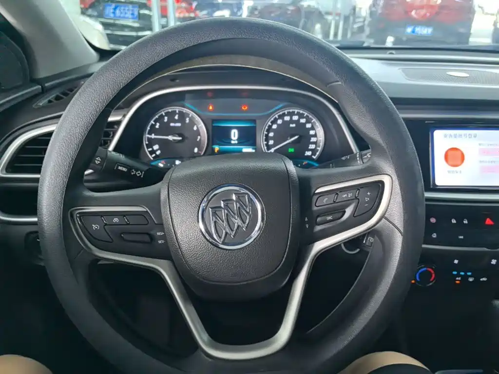 Buick Excelle 2021 — фото 11
