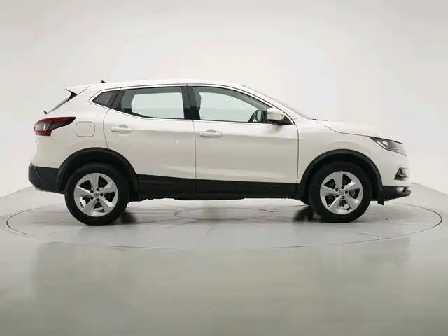 Nissan Qashqai 2023 — фото 8