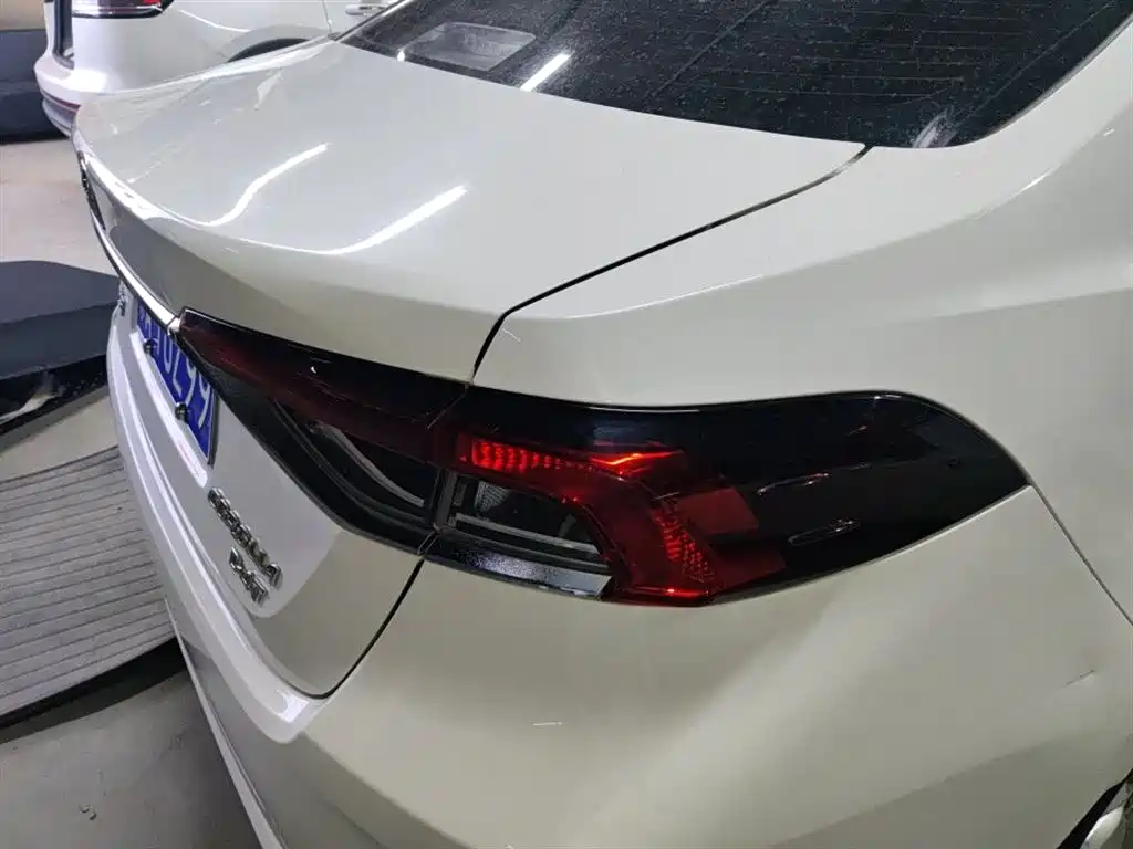 Toyota Corolla 2022 — фото 10