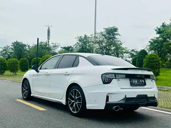 Lynk & Co 03 2019