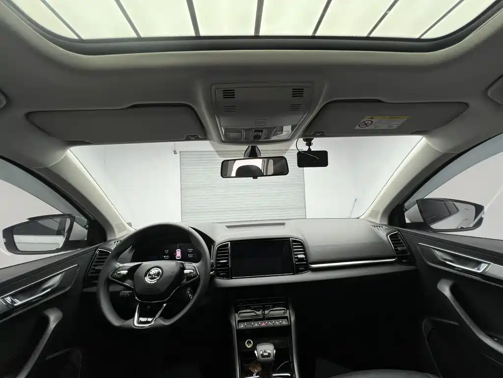 Skoda Karoq 2023 — фото 13
