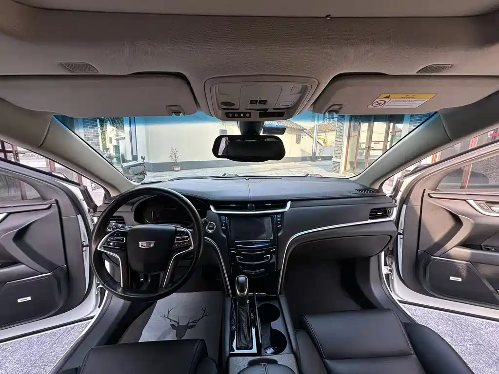 Cadillac XTS 2018 — фото 5