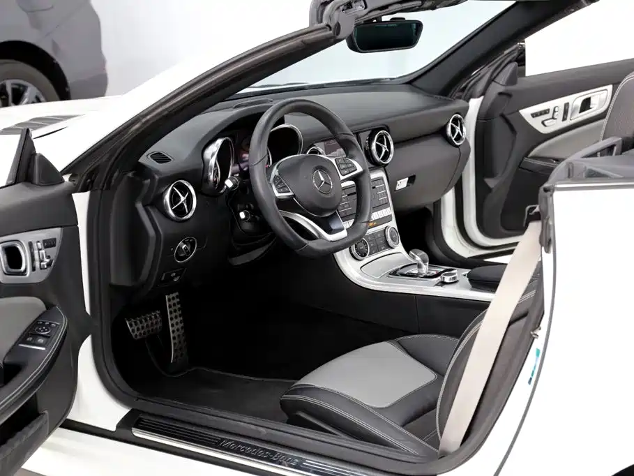 Mercedes-Benz SLC 2019 — фото 9