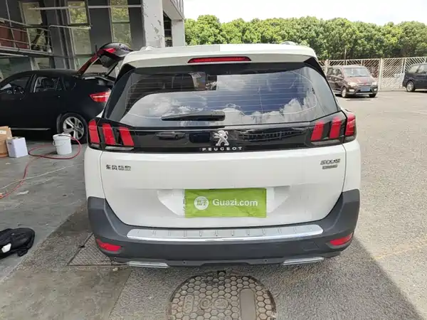 Peugeot 5008 2018